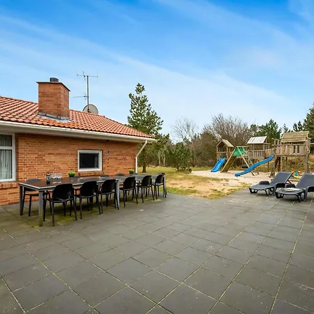 Large Pool House With Activity - 1014 度假居