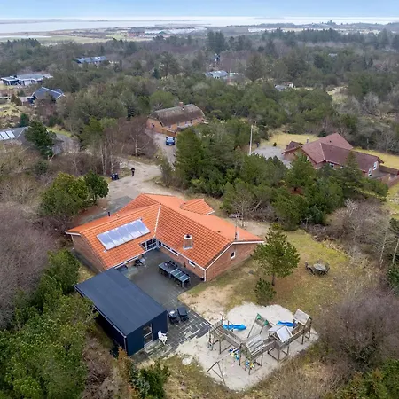 Holiday home Large Pool House With Activity - 1014 *